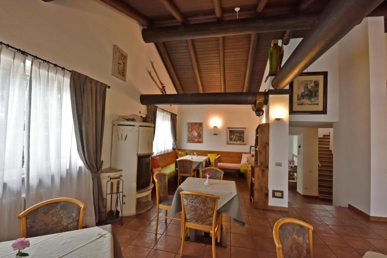 La Roche Hotel Appartments Aosta Luaran gambar