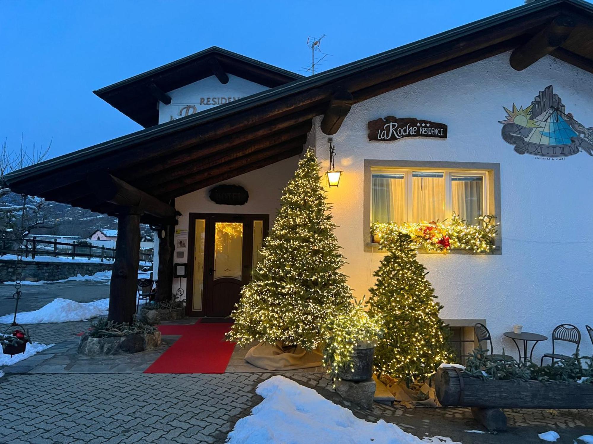 La Roche Hotel Appartments Aosta Luaran gambar