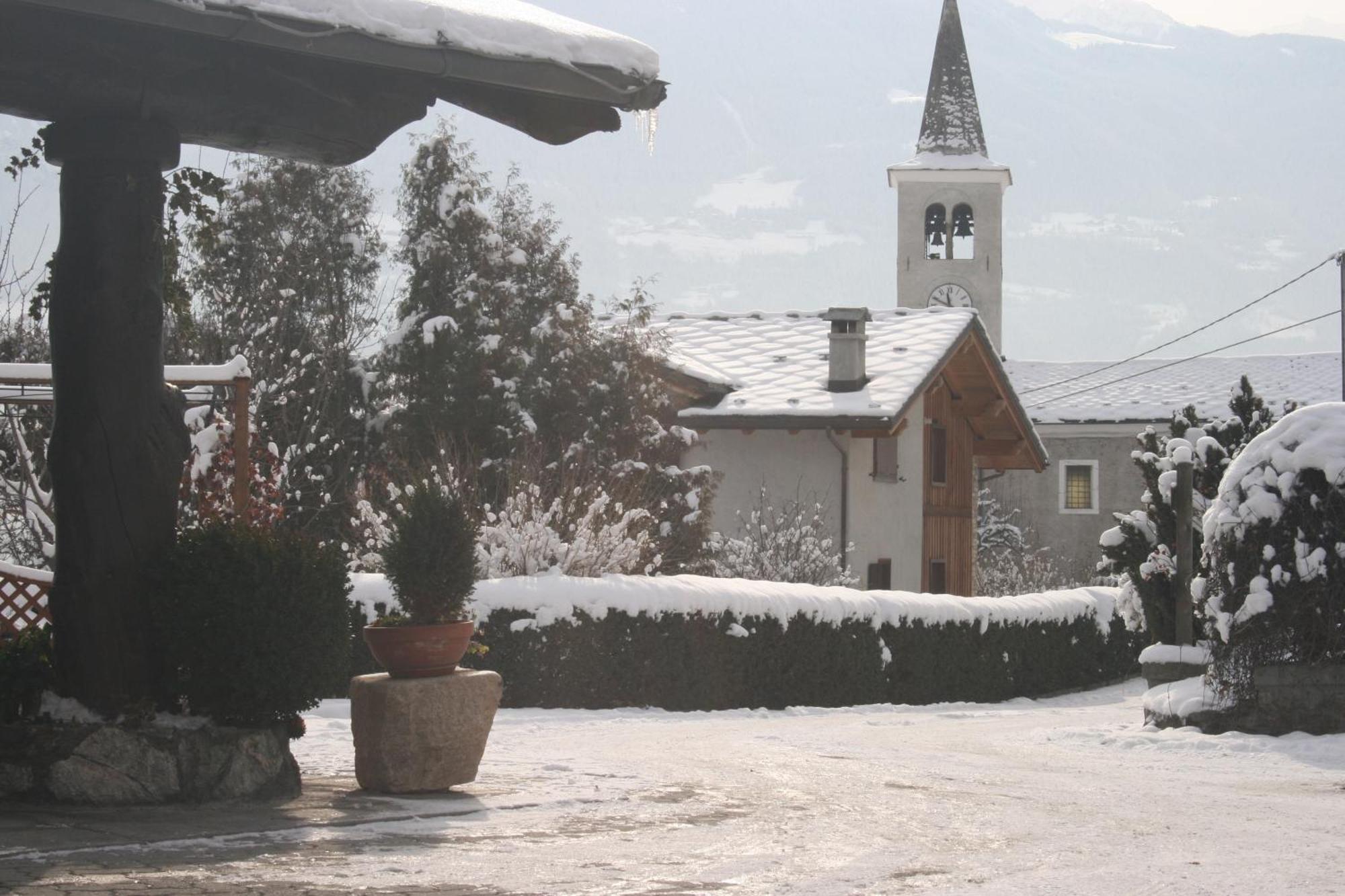 La Roche Hotel Appartments Aosta Luaran gambar