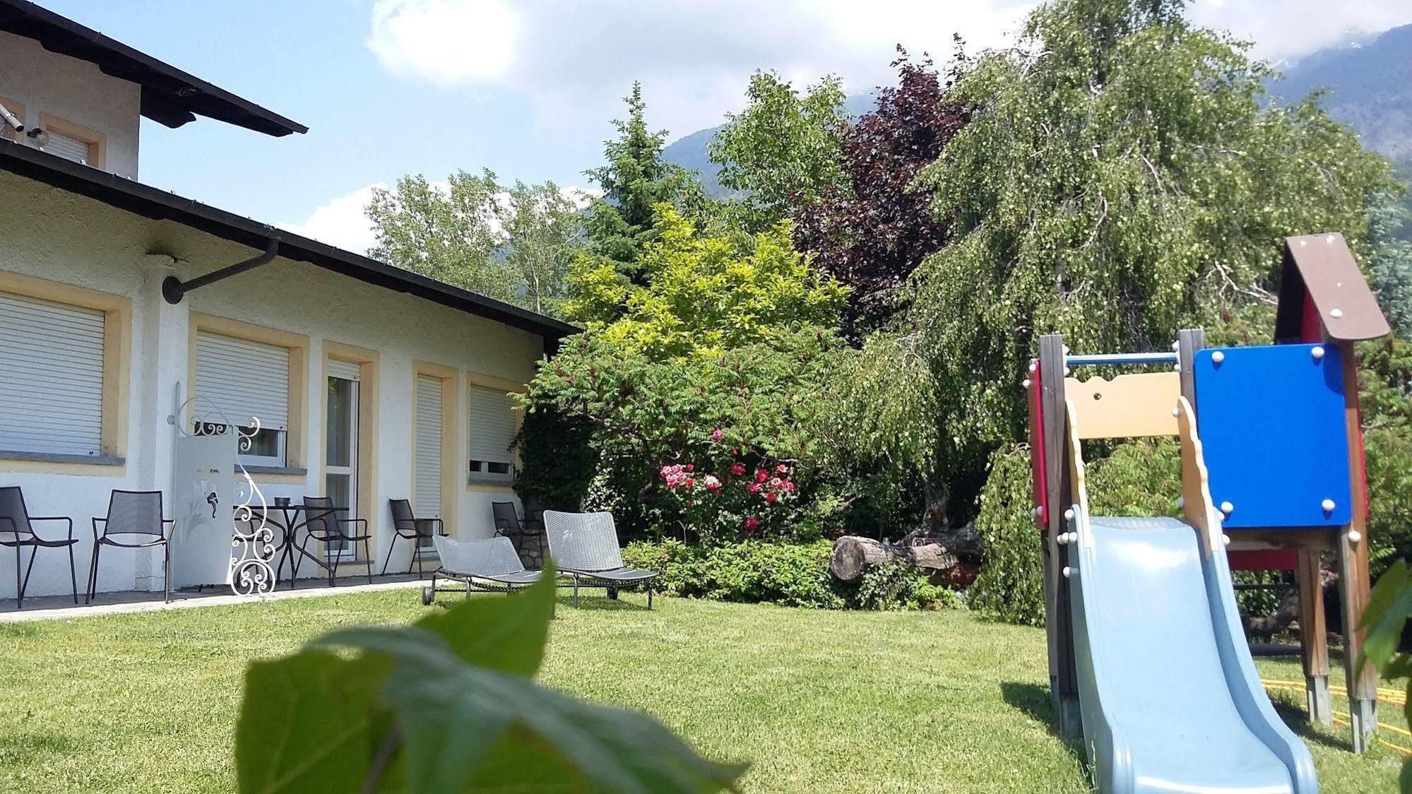La Roche Hotel Appartments Aosta Luaran gambar